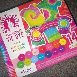 Tulip Tie-Dye Craft Kit